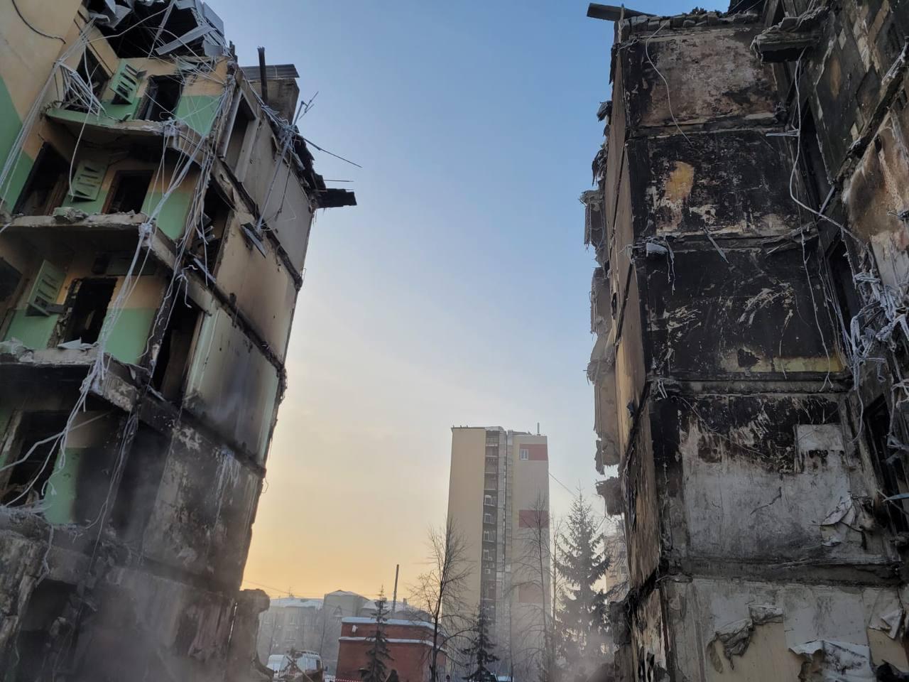 Фото В Новосибирске опубликованы 10 кадров разрушенного дома после взрыва газа 6